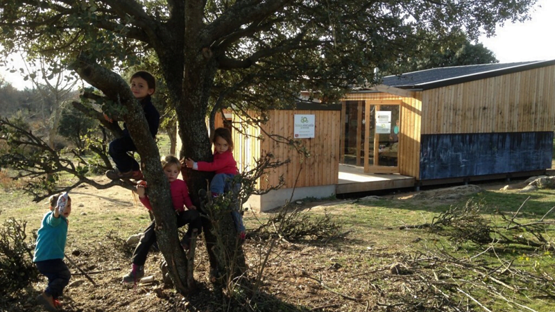 En este momento estás viendo Guía para la educación infantil al aire libre, de Bosquescuela