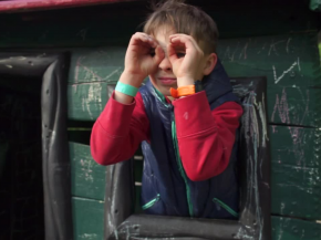 Breve guía para escoger prismáticos infantiles (de 4 a 12 años)